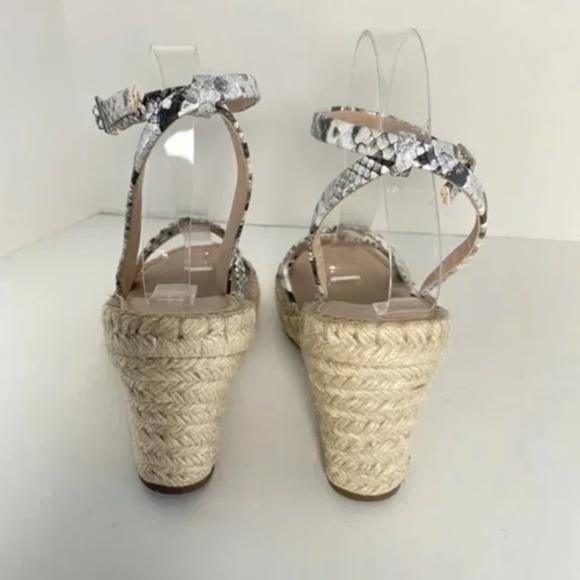 Charles by Charles David Platform Wedge Snake Sandals White Black Size 9.5 - Picture 7 of 8